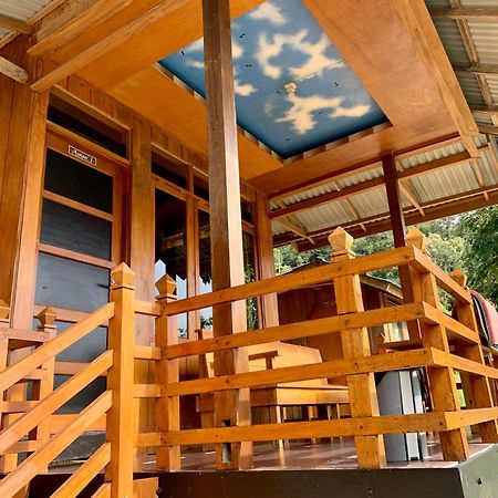 Bagoes View Cottages Maninjau Esterno foto