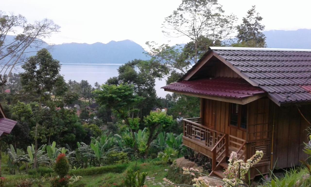 Bagoes View Cottages Maninjau Esterno foto