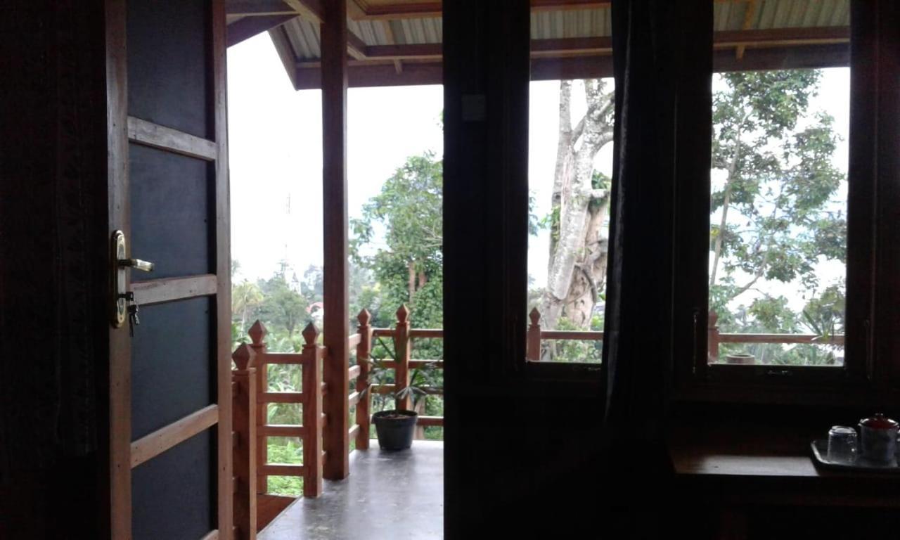 Bagoes View Cottages Maninjau Esterno foto